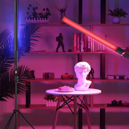 baton led painting photos pied rouge