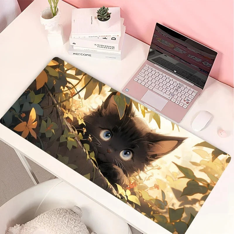 Tapis de souris XXL bébé chat feuilles
